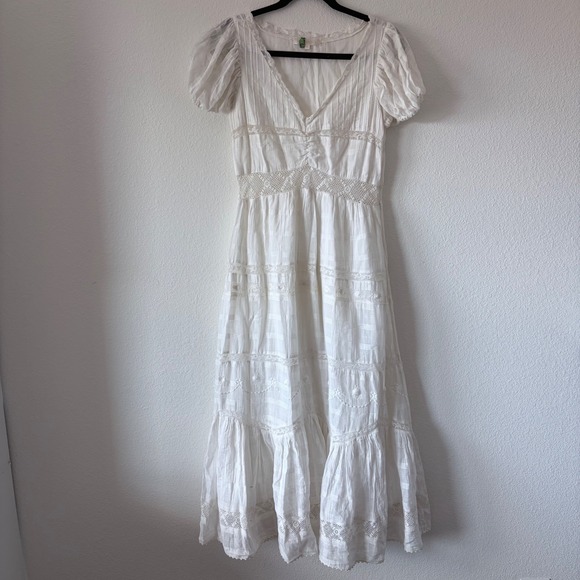 LoveShackFancy Dresses & Skirts - LoveShackFancy White Cotton Lace Maxi Dress Short Puff Sleeve V-Neck Size 2